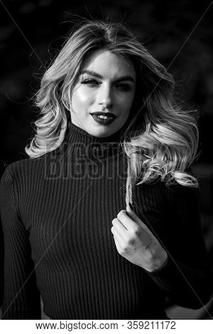No Rush. Female Beauty. Haidresser And Makeup. Fall Fashion Season. Girl Long Blond Hair. Girl Red L