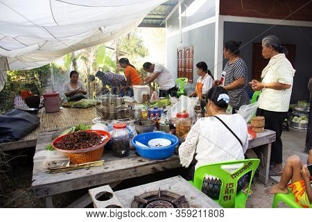 Thai Women And Men People Cooking Food Esan Style For Serve And Treat Visitors Join Marriage Celebra