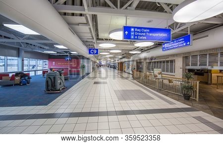 St.Louis International Airport Bridgeton Missouri, U.S.A, March 23rd 2020 : St Louis Airport empty at normal rush morning Time Due to Covid-19 outbreak