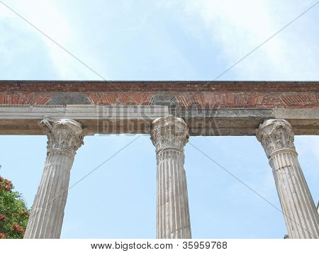 Colonne di San Lorenzo, Milan