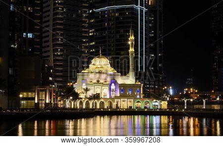 Mohammad Bin Ahmed Al Mulla Mosque On The Shore Of Marina Bay In Dubai, Uae. Evening 15 March 2020
