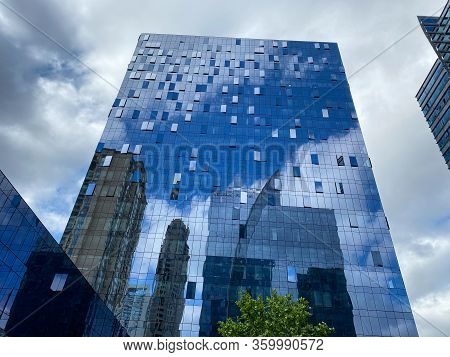 Atlanta, Ga/usa-3/21/20:  Condominiums And Corporate Buildings In The Buckhead District Of Atlanta, 