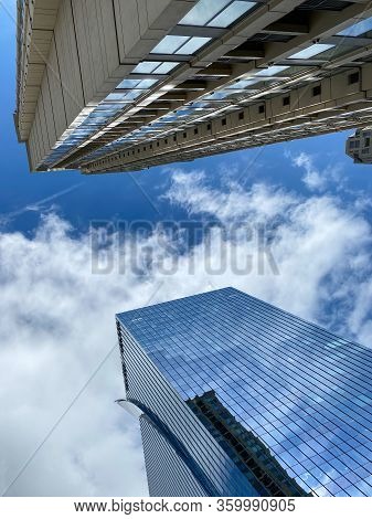 Atlanta, Ga/usa-3/21/20:  Condominiums And Corporate Buildings In The Buckhead District Of Atlanta, 