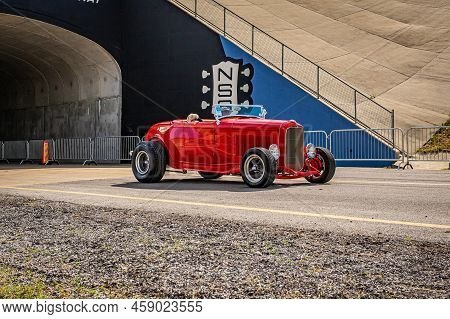 Lebanon, Tn - May 14, 2022: Wide Angle Front Corner View Of A 1932 Ford Model B Deluxe Highboy Roads
