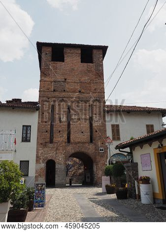 Ricetto Medieval Village In Candelo
