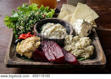 Mezze Platter With Hummus