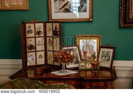 Slatinany, Czech Republic, 17 April 2022:  Castle Chateau Representative Interior With Baroque Woode