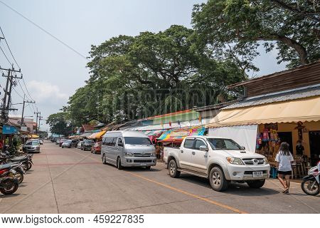 Rayong Province, Thailand - 10 Apr 2022, Environment Of Souvenir And Local Food Shop, It's Retail Ar