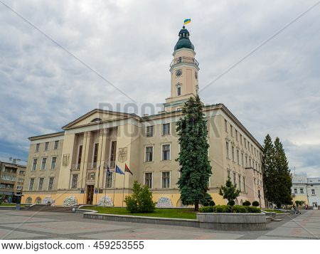 Drohobych, Ukraine - May, 2022: Town Hall Of Drohobych On Market Square. Drohobych Is A City Of Regi