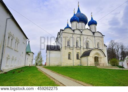 The Old White-stone Kremlin