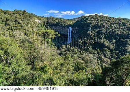 Landscape Of The Cascata Do Caracol, A Big Waterfall On The Serra Gaucha Sierra, At Canela - Rio Gra