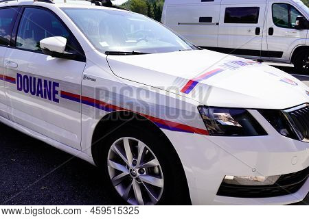 Bordeaux , Aquitaine  France - 07 28 2022 : Douane Police French Car Of Patrol Customs House Parked 