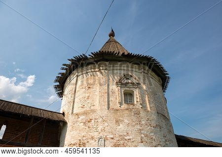 Yuryev-polsky, Russia - August 10, 2021: Monastery Wall And Tower. Yuryev Kremlin (archangel-mikhail
