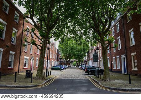 Chester, Uk: Jul 3, 2022: Stanley Place Is A Quintessentially British Avenue Of Georgian Terraced Re