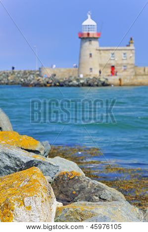 Leuchtturm im Hafen von Howth