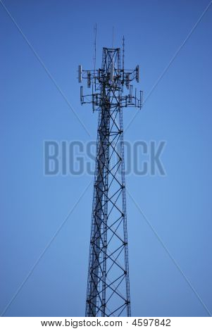 Сотовый телефон башня