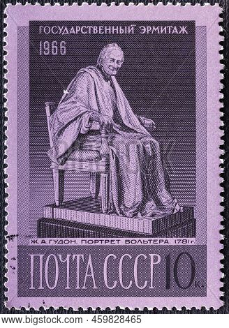 Ussr - Circa 1966: A Stamp Printed In Ussr Shows Statue Of Voltaire By Jean Antoine Houdon, Series, 