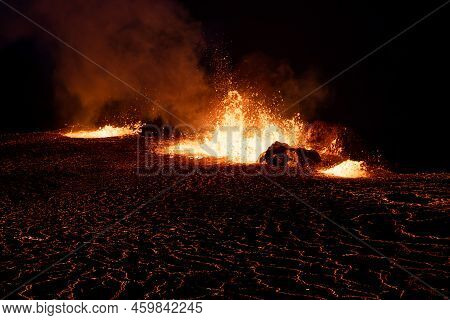 Meradalir Eruption Of Fagradalsfjall Volcano In Iceland 2022