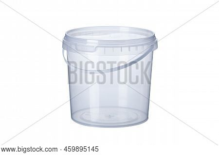 Transparent Plastic Bucket With Transparent Lid - 2200 Ml, Plastic Containers On White Background , 