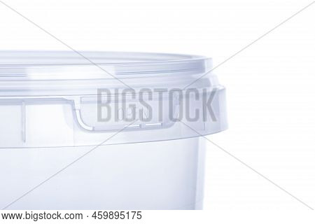 Transparent Plastic Bucket With Transparent Lid - 2200 Ml, Plastic Containers On White Background , 