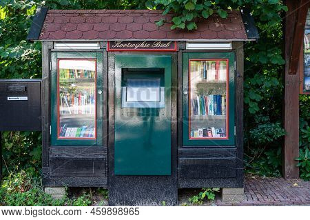Kootwijk, Gelderland, The Netherlands, 07 12 2022 - Small Self Service Library