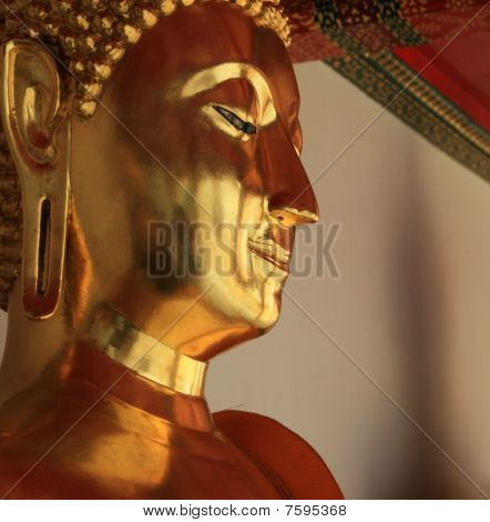 Kultainen Buddha