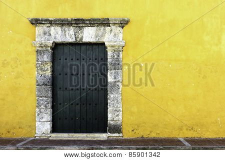 Yellow Colonial Style Wall