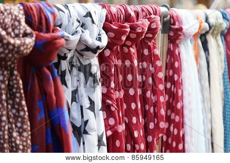 scarves or scarfs