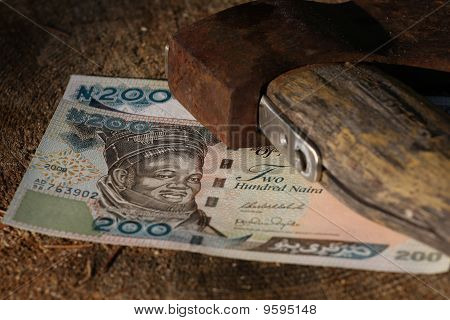 Naira rekeningen onder oude Axe