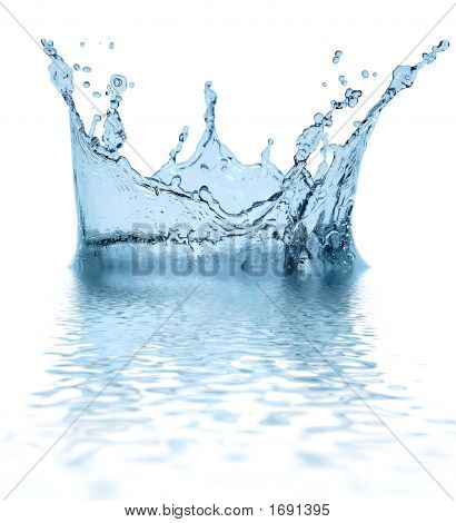 Des étincelles de l'eau bleue sur un fond blanc...