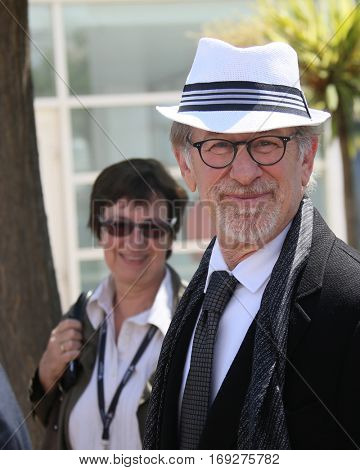 Steven Spielberg attends 'The BFG (Le Bon Gros Geant - Le BGG)' photocall during the 69th annual Cannes Film Festival at the Palais des Festivals on May 14, 2016 in Cannes, France.
