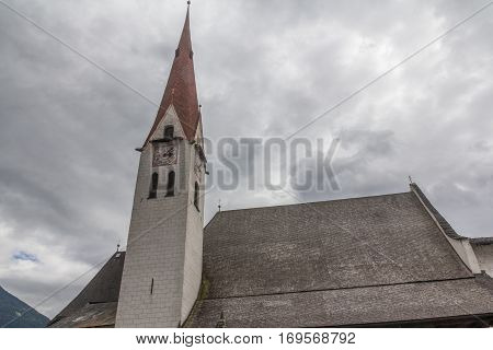 The church of Fuegen in the Zillartal F