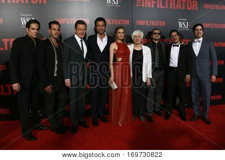 NEW YORK-JUL 11: The cast of 