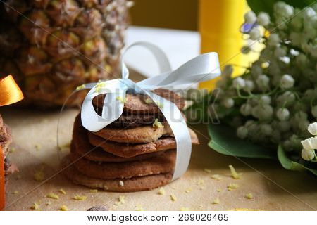 Spring Flowers And Cookies For A Prsent