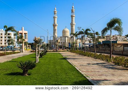 Mosque Abdulhasan Elshazi. Central Mosque Hurghada, Egypt.