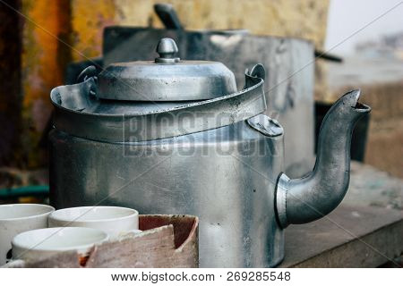 Varanasi India November 10, 2018 View Of A Tea Pot And Glasses Of A Unknown People Selling Chai In A