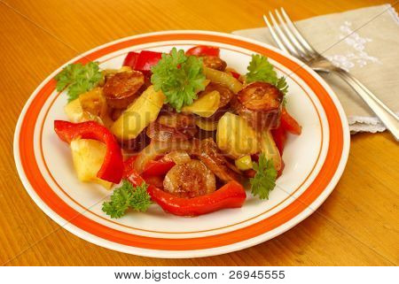 Piatto dolce acidulo kielbasa