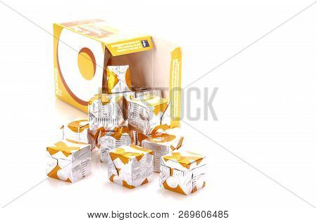 Swindon, Uk - November 18, 2018: A Box Of Chicken Oxo Stock Cubes On A White Background