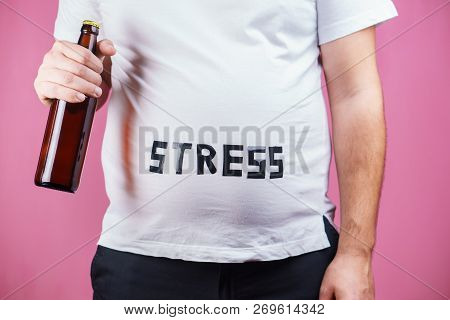 Stress, Beer Belly, Eating Problems, Compulsive Overeating, Alcohol Addiction, Party, Weight Gain. O