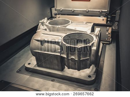 Model With Supports Created In Laser Sintering Machine Stays In