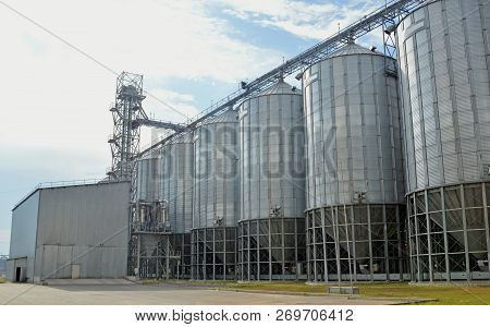 Metal Buildings - Grain Elevator Tanks In Russia