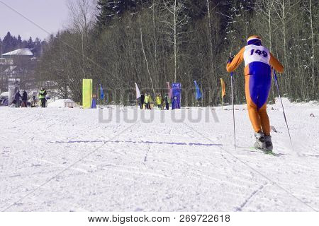 Skiing Winter Ski Lesson - Skiers On Ski Run