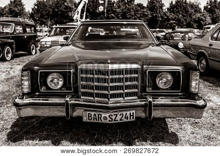 Paaren Im Glien, Germany - May 19, 2018: Personal Luxury Car Ford Thunderbird (seventh Generation). 