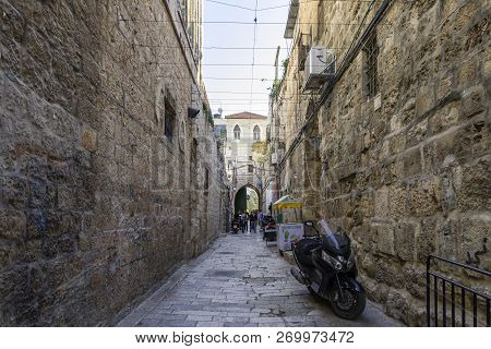 Jerusalem, Israel, November 17, 2018 : Derech Shaar Haarayot Street Inside The Old City Of Jerusalem
