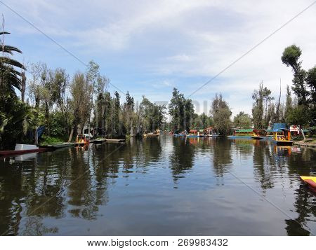 Xochimilco Is One Of The Sixteen Delegations Ofthe Town Of Mexico City In Mexico. Its Seat Is El Ros
