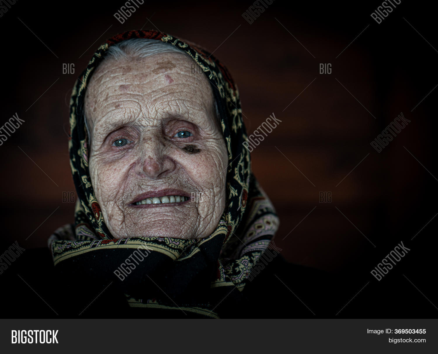 Very Old Woman Scarf Image & Photo (Free Trial) Bigstock