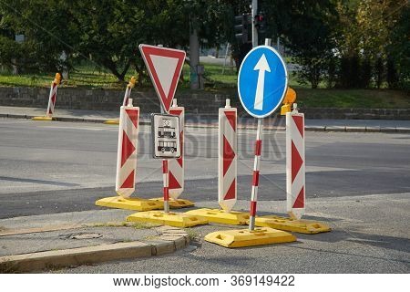 Road construction with warning signd sign