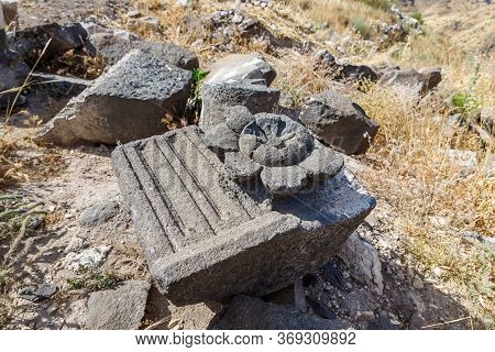 Remains Of Columns In Ruins Of The Greek - Roman City Of The 3rd Century Bc - The 8th Century Ad Hip