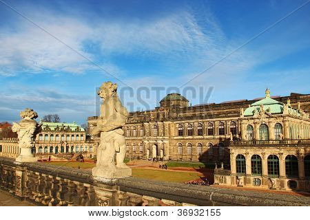 Palazzo Zwinger a Dresda, Germania