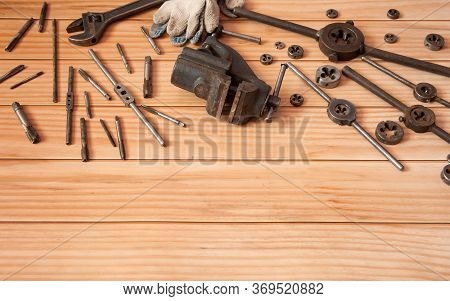 Old Equipment For Manual Cutting Of External And Internal Threads. Locksmith Vises, Dies And Taps Of